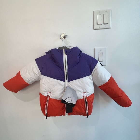 Finger in the Nose Unisex Reversible Down Jacket